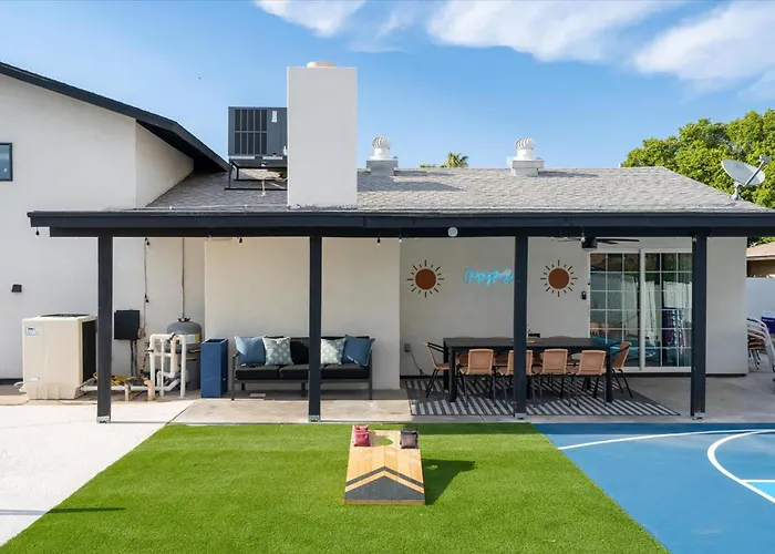 Sportscourt Hot Tub & Pool Game Cornhole Bbq *