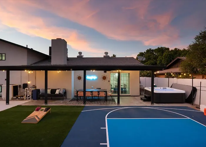 Sportscourt Hot Tub & Pool Game Cornhole Bbq *