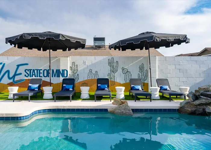 Sportscourt Hot Tub & Pool Game Cornhole Bbq * Glendale