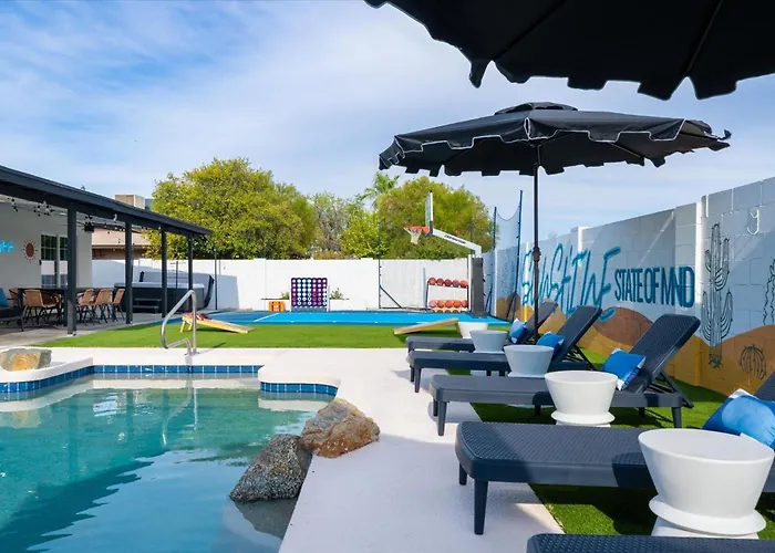 Sportscourt Hot Tub & Pool Game Cornhole Bbq * Glendale